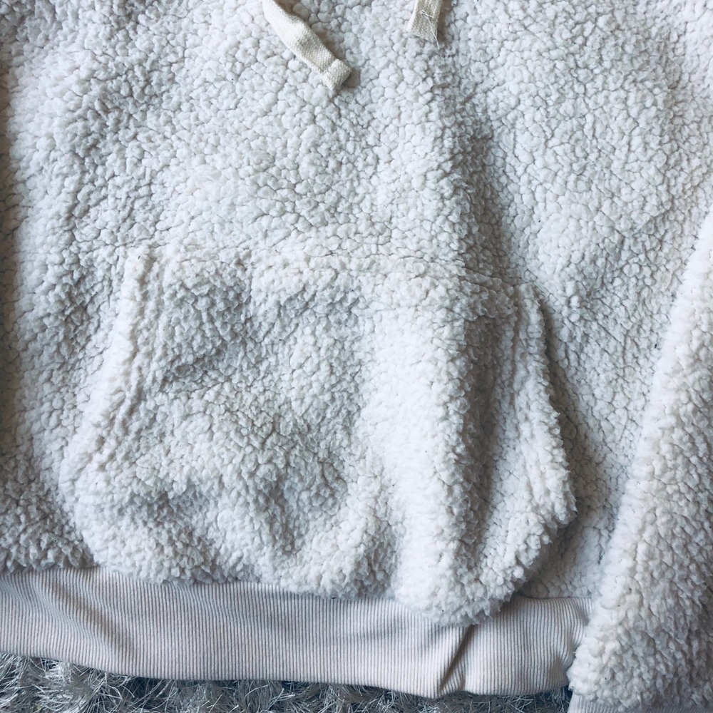 Sherpa Pullover - image 3